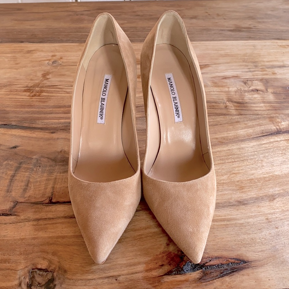 Manolo Blahnik Tan Suede Pointed-Toe Pumps